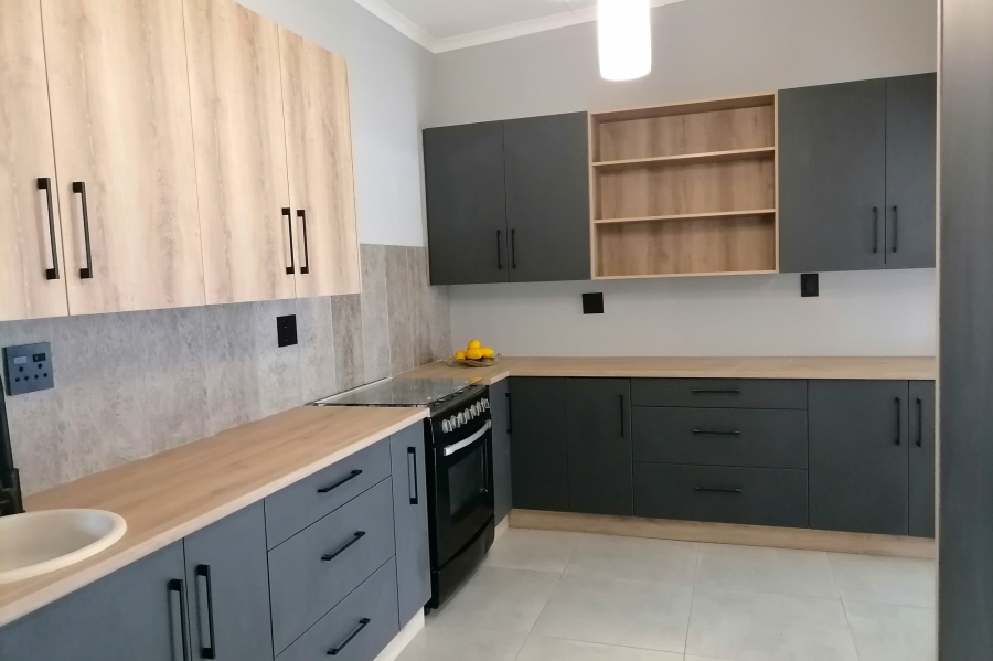 5 Bedroom Property for Sale in Stilbaai Wes Western Cape
